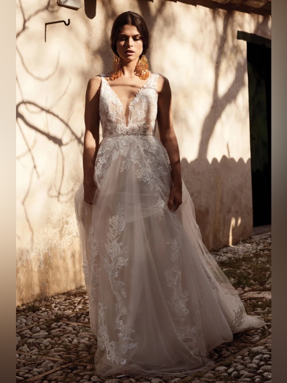 Lillian West #66063 Wedding Dress with Embroidered Flowers - Size 4 - Picture 6 of 11